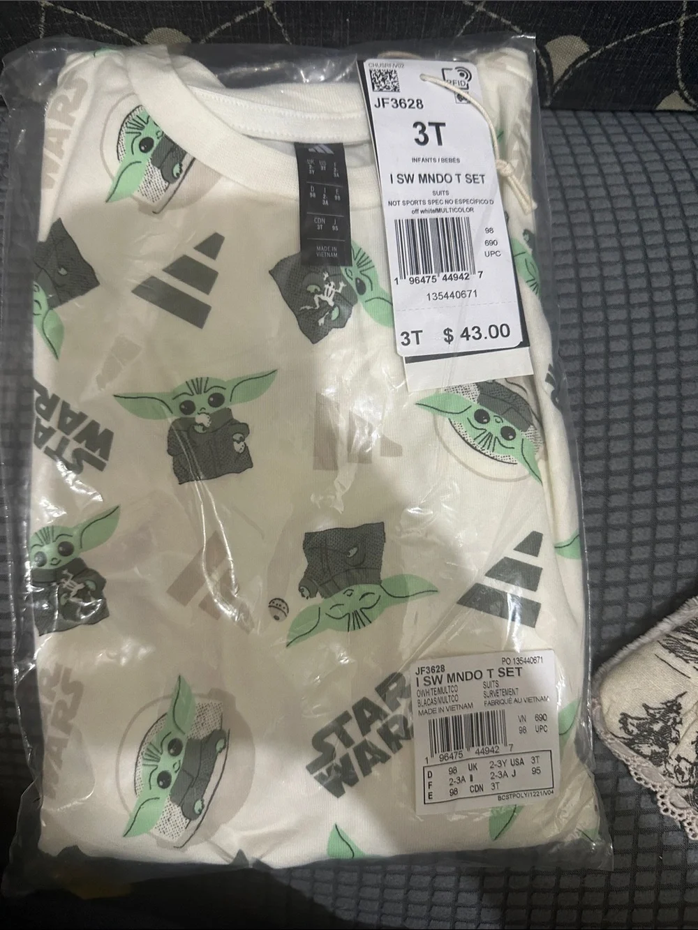Star Wars Toddler Set in Cream & Green